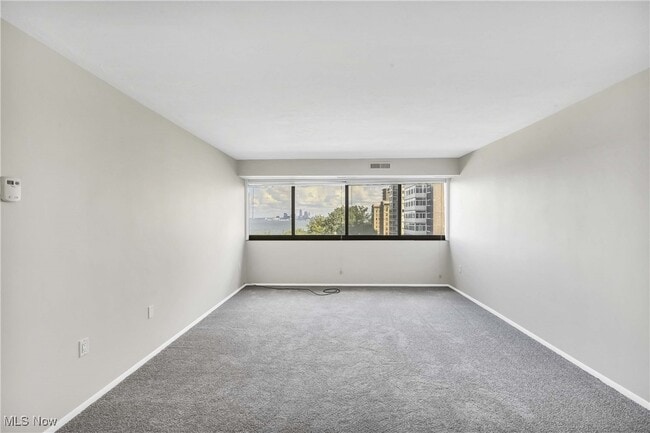 Building Photo - 12550 Lake Ave