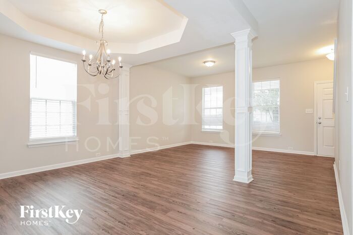 Building Photo - 3969 Creekmoore Dr