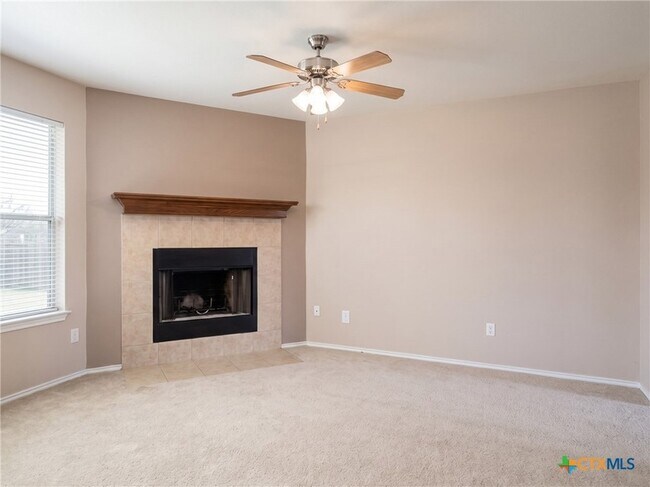 Building Photo - 306 Sumac Trail