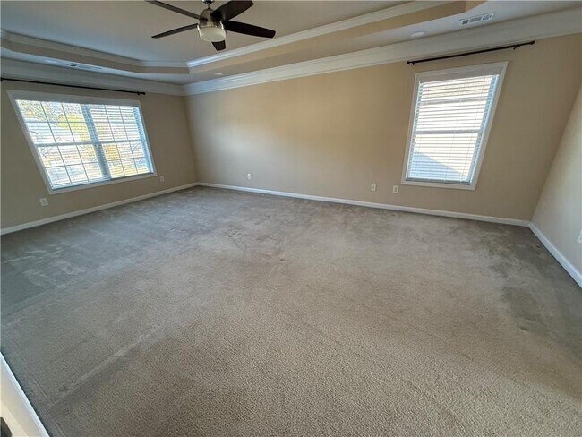 Building Photo - 480 Meadow Hill Dr