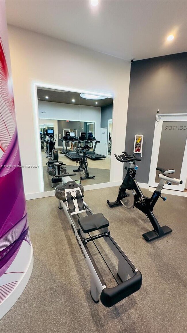 Building Photo - 3610 Yacht Club Dr