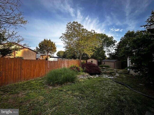 Building Photo - 123 Meadowbrooke Pl