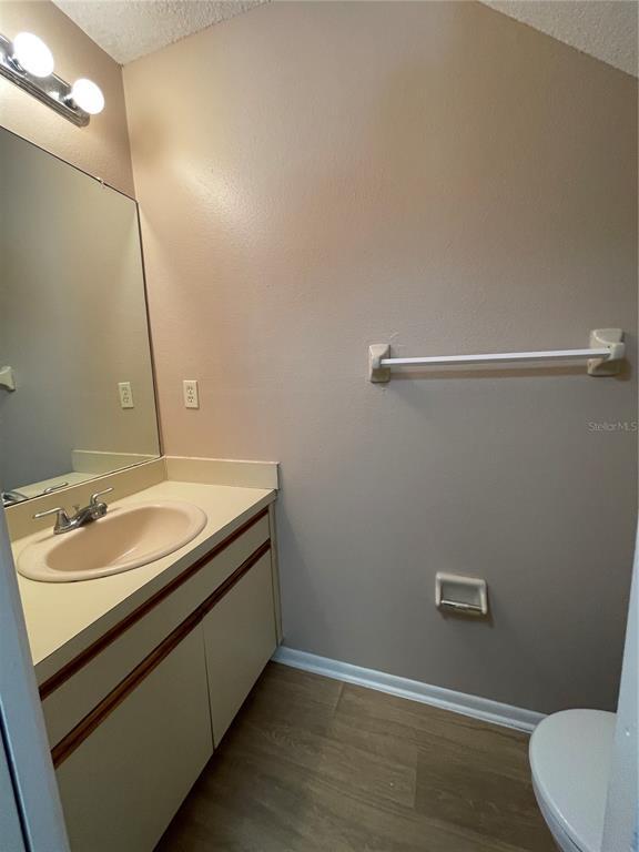 Building Photo - 10821 Kenbrook Dr