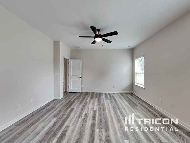 Building Photo - 3201 Azteca Wy