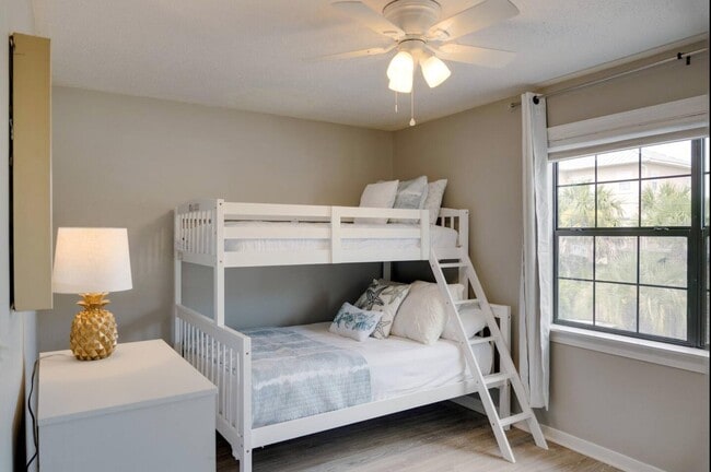 Building Photo - 43 Summer Haven Trail