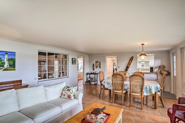 Building Photo - 1630 17th St NW