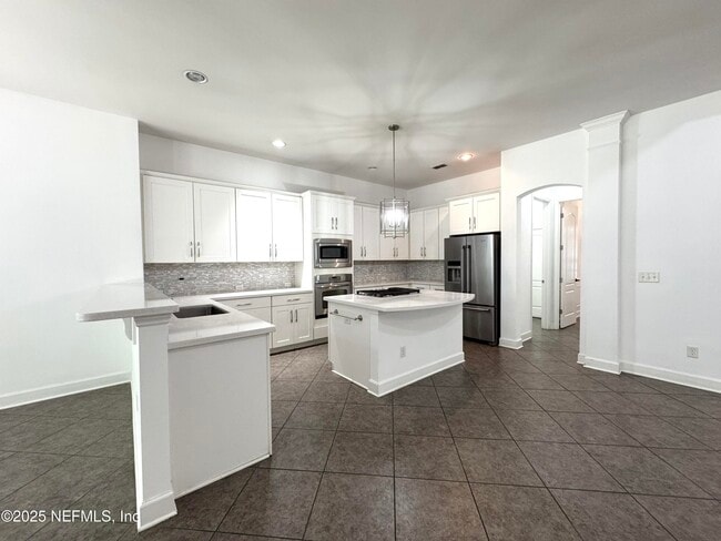 Building Photo - 559 Majestic Eagle Dr