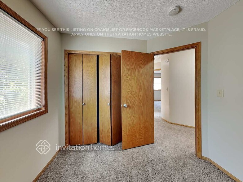 Building Photo - 2337 Windsor Ln