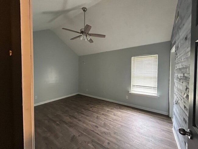 Building Photo - 6823 Northknoll Cove