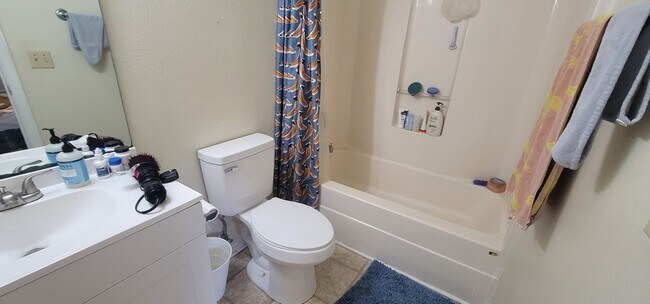 Building Photo - CLOSE TO CAMPUS 3/3 w/ Washer/Dryer, Stainless Appliances, Lawn Maintenance Included, & More! $18...