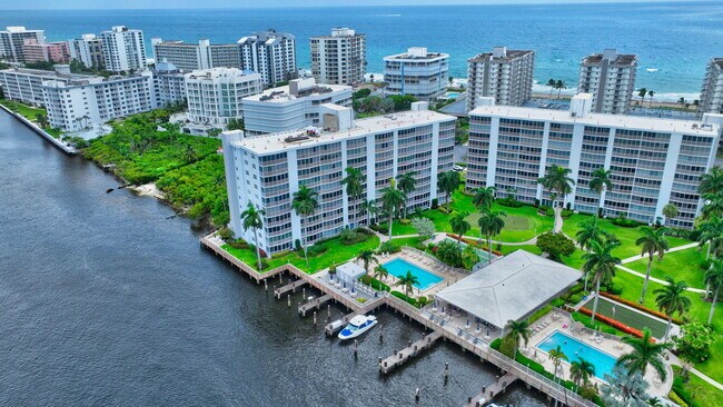 Building Photo - 3212 S Ocean Blvd