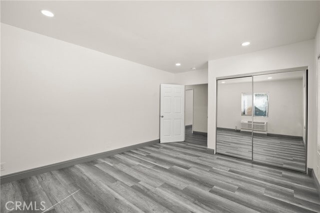 Building Photo - 14335 Hamlin St