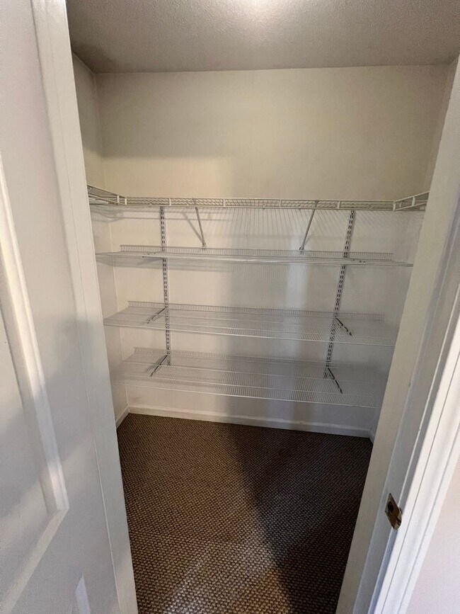 Building Photo - Beautiful Two Bedroom, Two Bath Condo in Ludlow. Available Now!