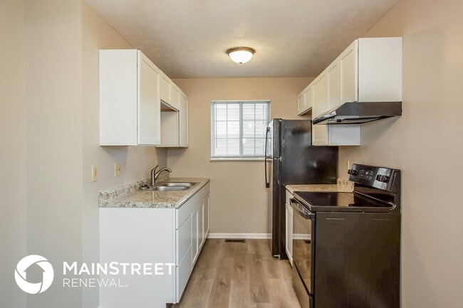 Building Photo - 4051 Luxembourg Cir W