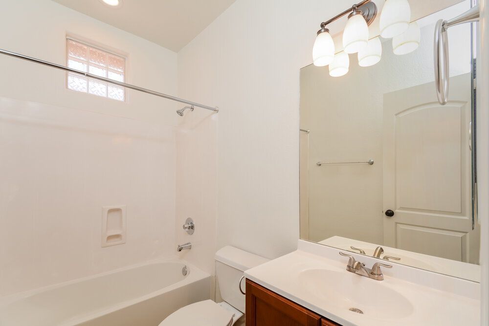Building Photo - 13673 W Cypress St