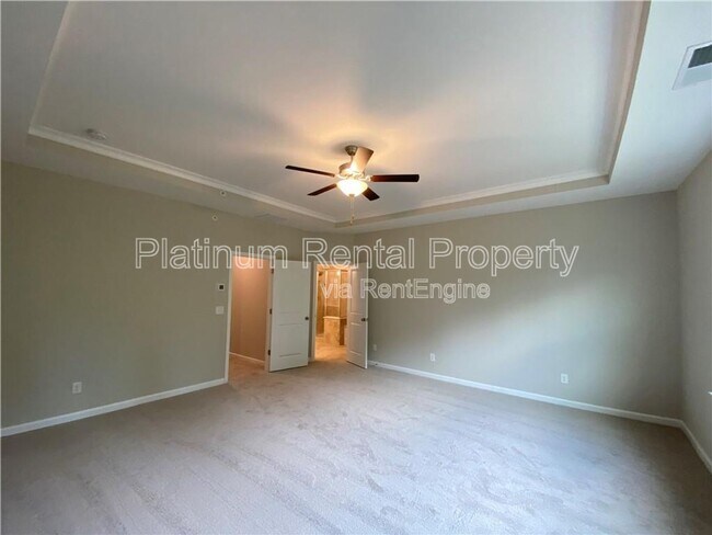 Building Photo - 120 Duval Dr