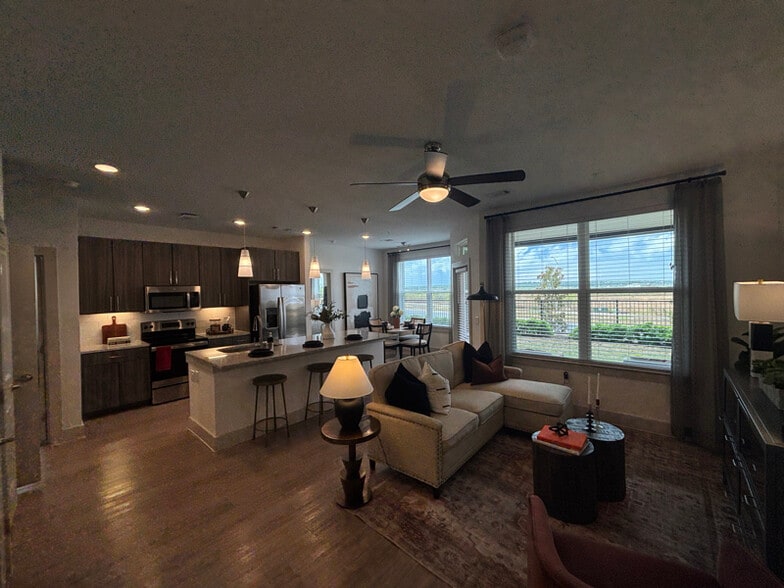 Primary Photo - 702 Celebration Wy