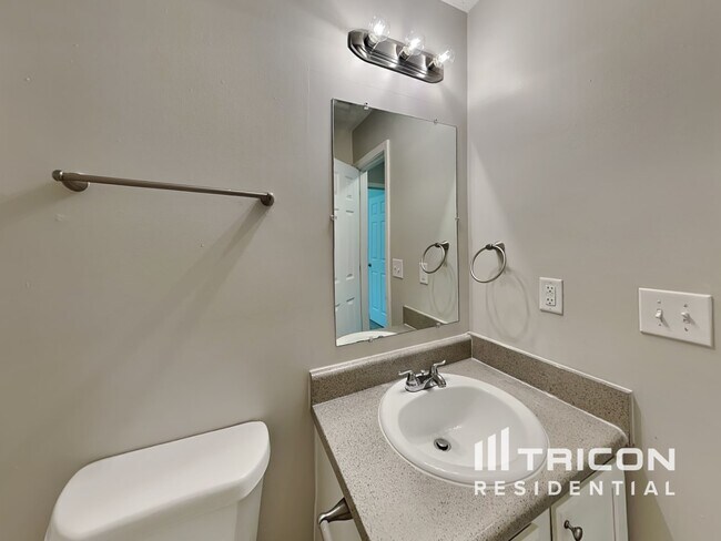 Building Photo - 2605 Thunder Basin Way