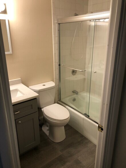 Building Photo - 46 Cochituate Rd