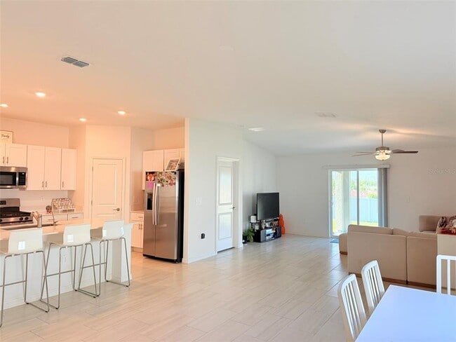 Building Photo - 35080 Brackett Bnd