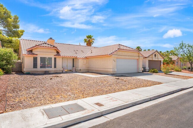 Building Photo - Comfort, Style & Single-Story Living in a Prime North Las Vegas Location!