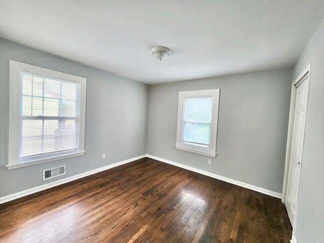 Building Photo - 1633 29th Street Ensley