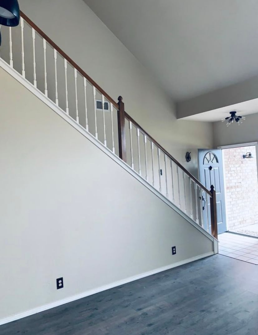 Building Photo - 9323 S Darlington Ave