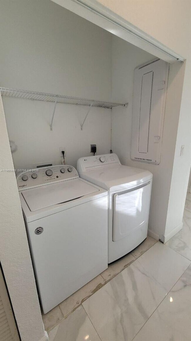 Building Photo - 22910 SW 127th Pl