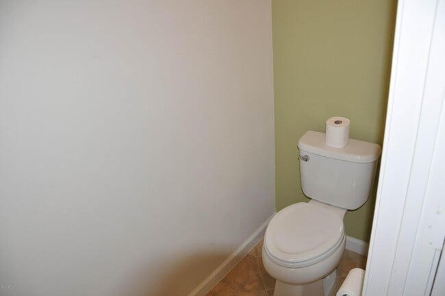 Building Photo - 13528 Montecito Pl
