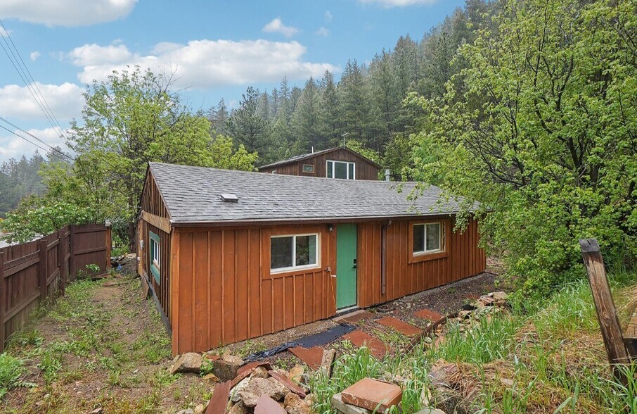 Building Photo - 8493 Lefthand Canyon Dr