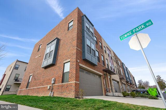 Building Photo - 2715 Evansgreen Dr