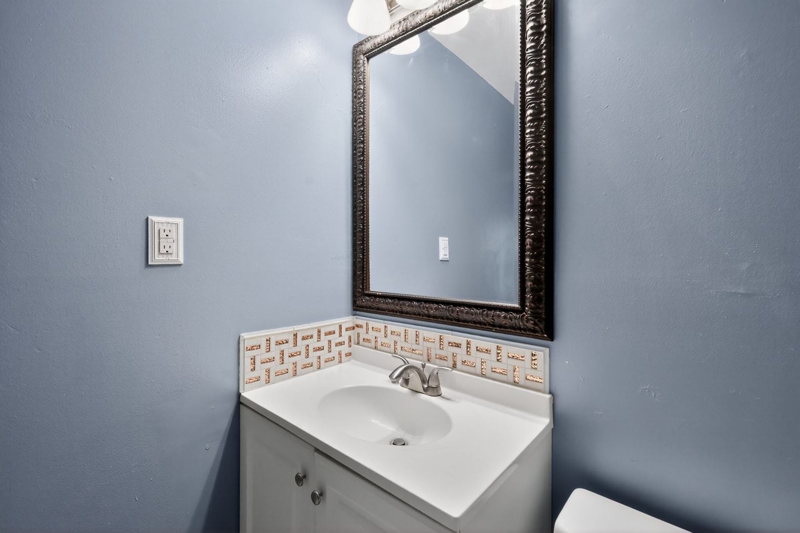 Building Photo - 5200 Newton St