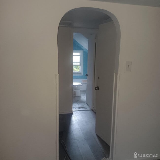 Building Photo - 274 Main St