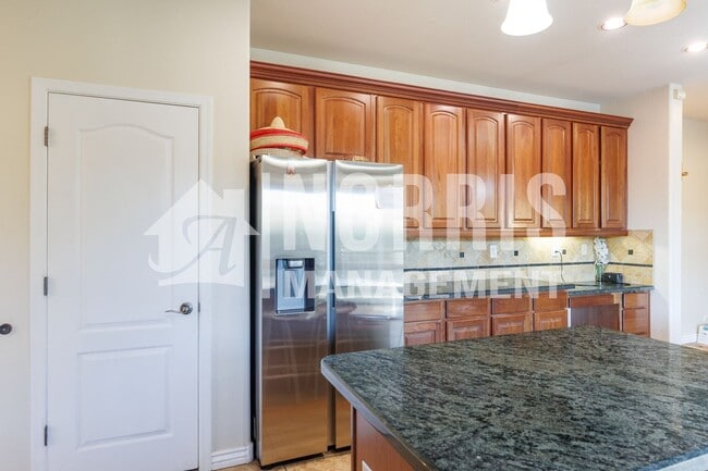 Building Photo - Beautiful Large Home NOT FURNISHED with Pool in Villago Community