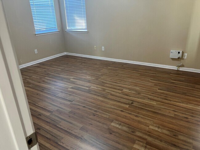 Building Photo - 4119 Barossa Valley Ln