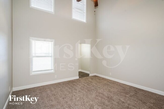 Building Photo - 2352 Pea Ridge Rd