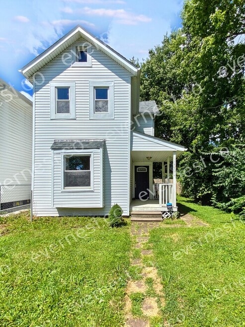 Building Photo - 1494 Manchester Ave