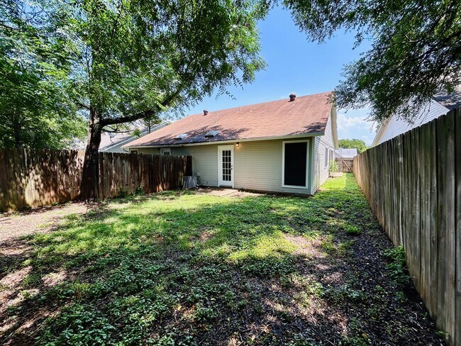 Building Photo - 9308 Kempler Dr
