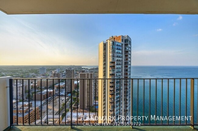 Building Photo - 6033 N Sheridan-Unit 35D