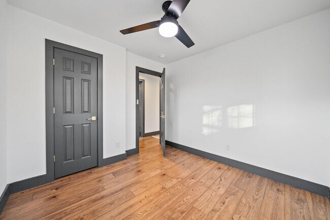 Building Photo - 610 Ford St