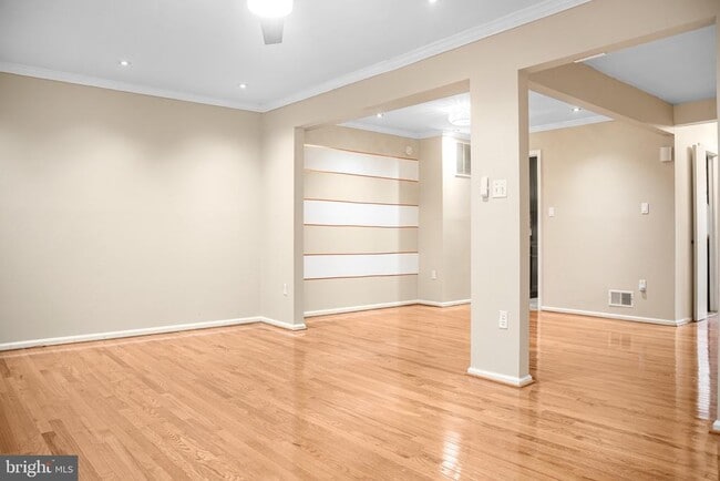 Building Photo - 14811 Belle Ami Dr