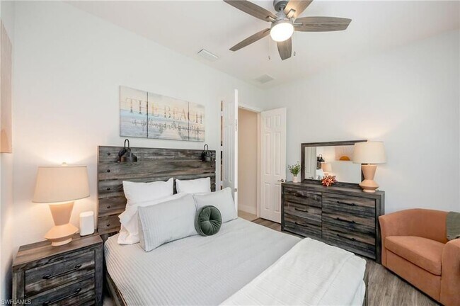 Building Photo - 13441 Coronado Dr