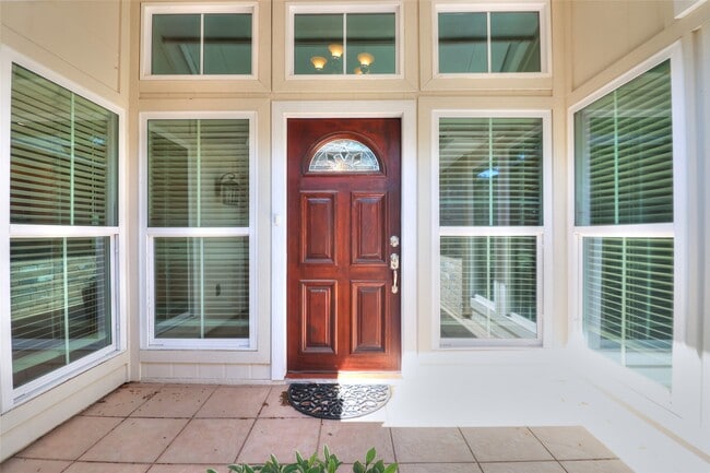 Building Photo - 17010 Cairnladdie St