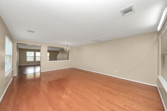Building Photo - 15202 Lynford Crest Dr