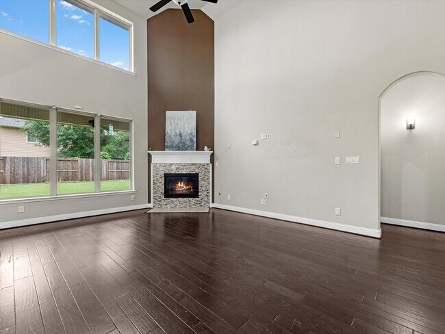 Building Photo - 15819 Graham Spring Ln