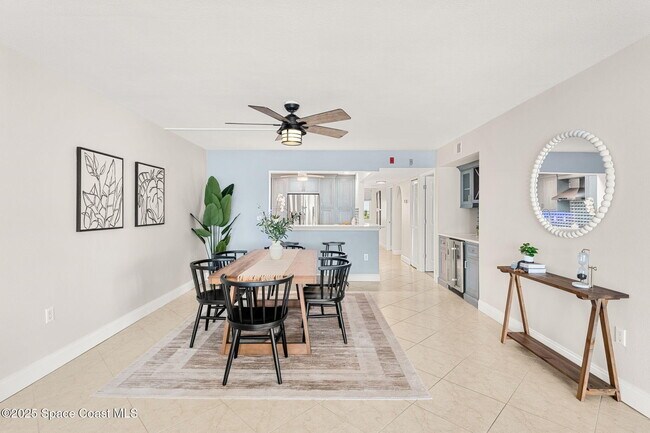 Building Photo - 1125 Jimmy Buffett Mem Hwy