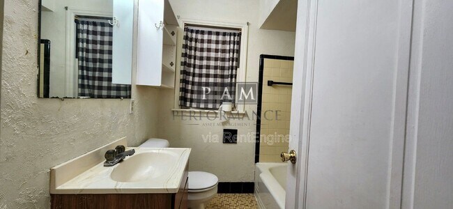 Building Photo - 2045 N 86th St