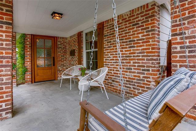 Building Photo - 716 S Rosemont Ave