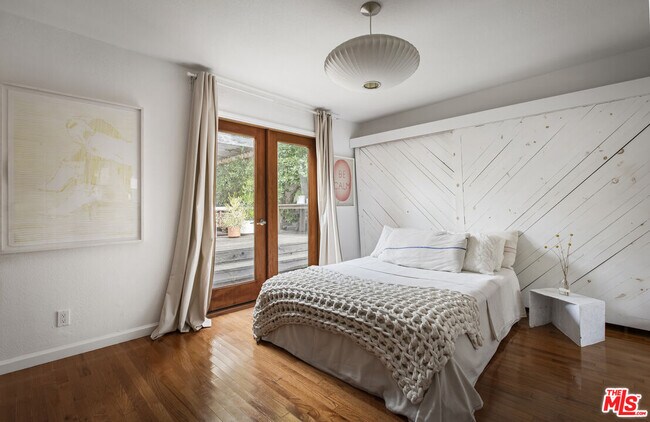 Building Photo - 5215 Almaden Dr