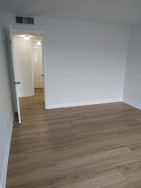 Building Photo - 8681 Bardmoor Blvd